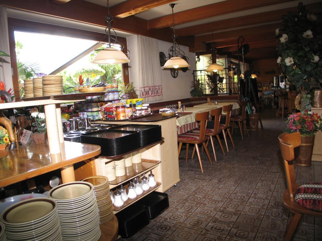 Rechtenthal Hotel 2*